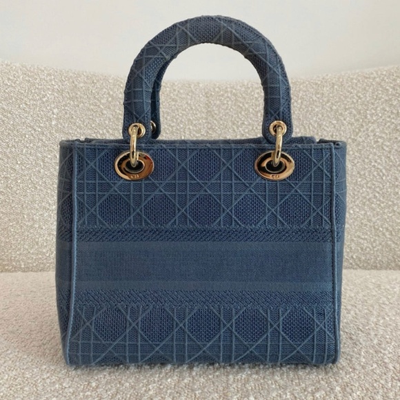 Authentic Dior Medium Lady D-Lite Bag - Picture 10 of 16